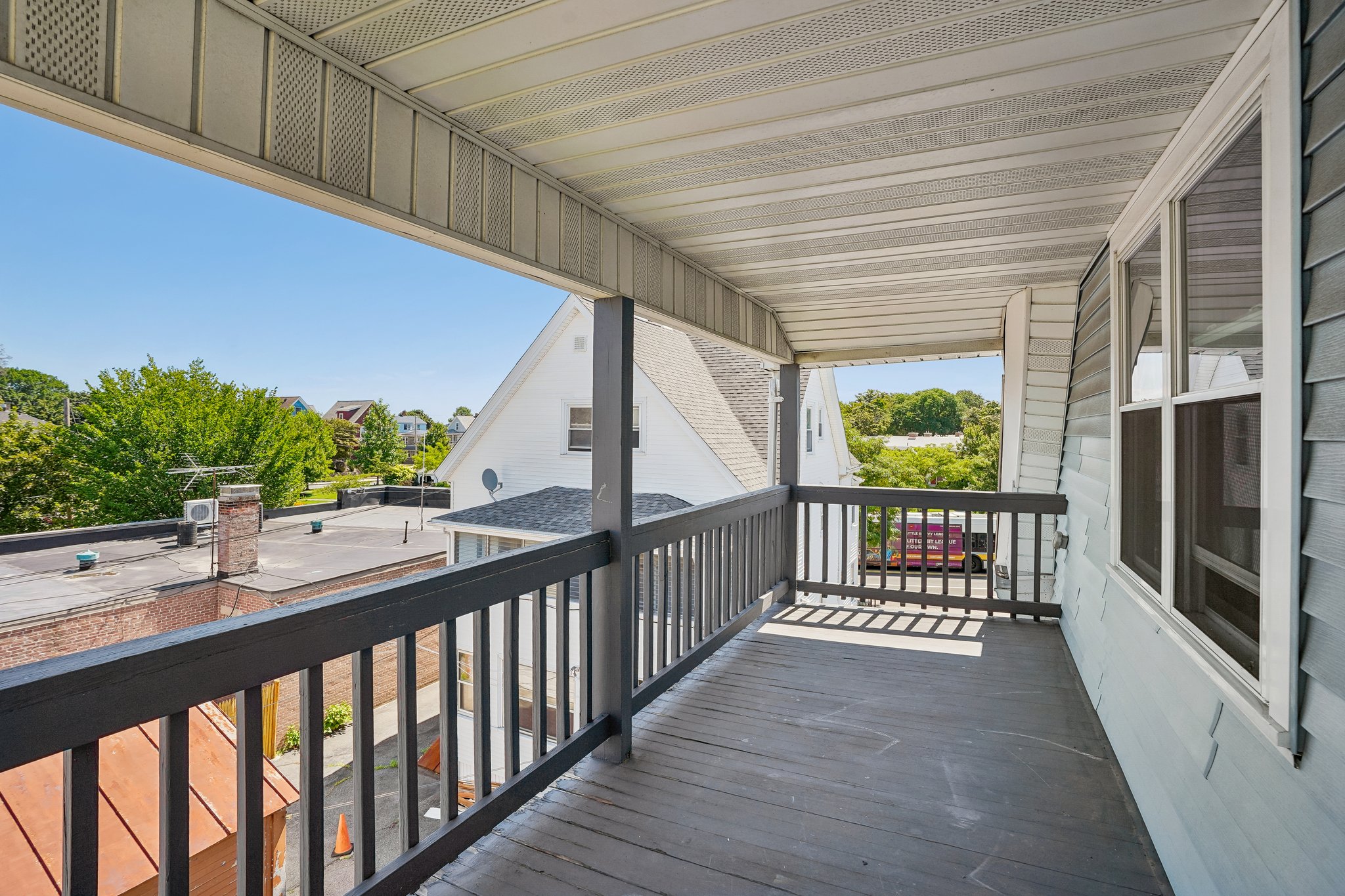 Porter St unit 3-S2807-019.jpg