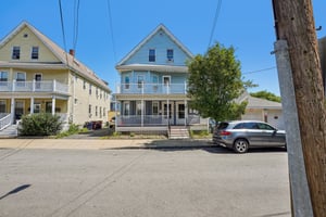 Porter St unit 3-S2807-001.jpg