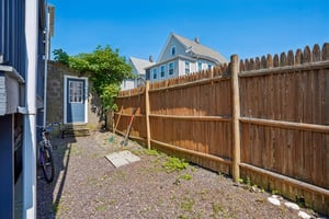 Porter St unit 3-S2807-021.jpg