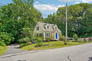Raymond St-S1806-003.jpg