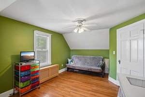 Raymond St-S1806-017.jpg
