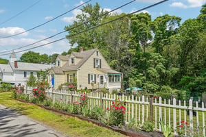 Raymond St-S1806-029.jpg