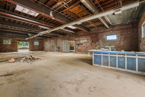  Photo 38