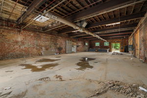  Photo 40