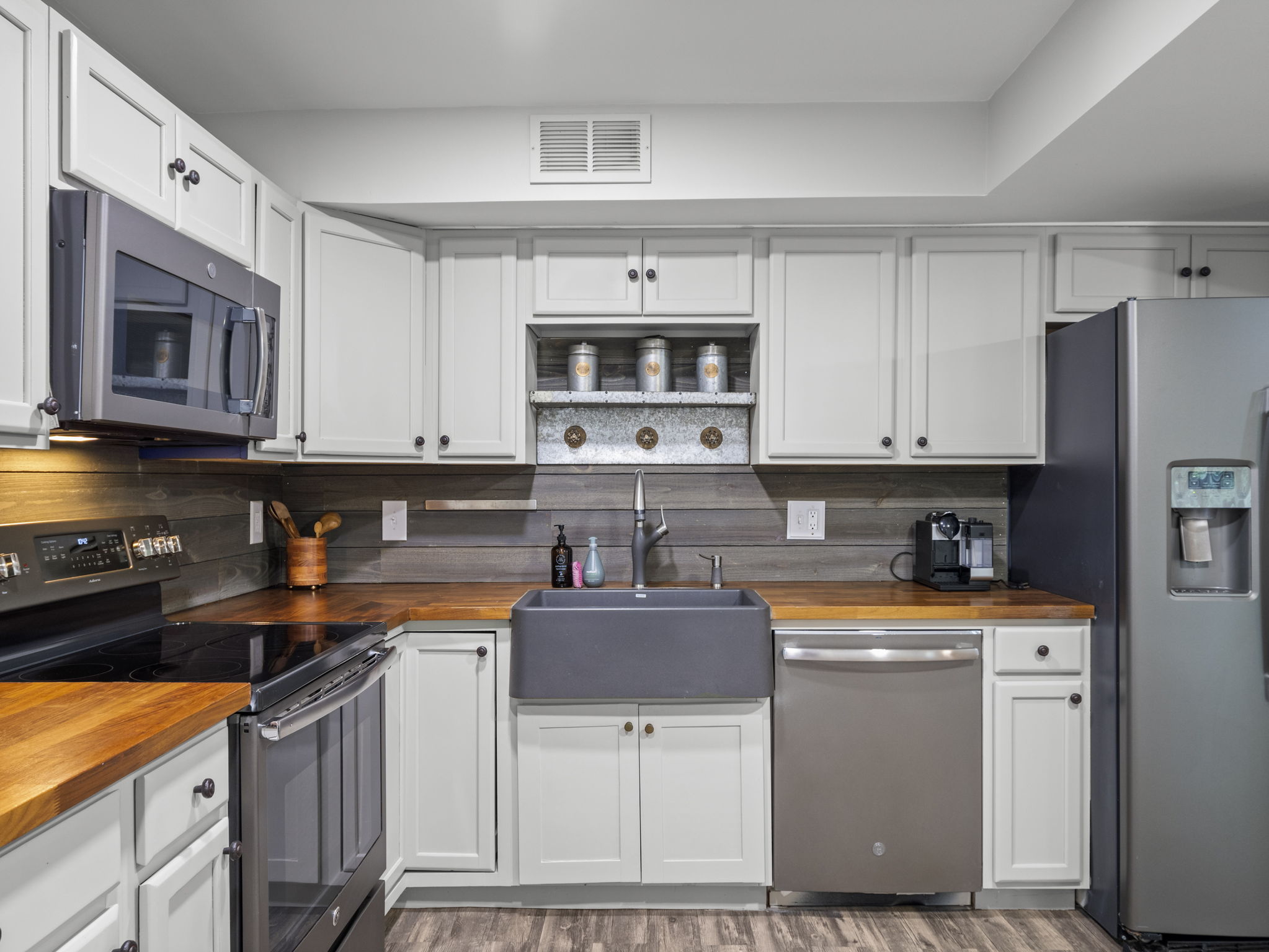 9 Shadowbrook Ln unit 7 Milford MA 40
