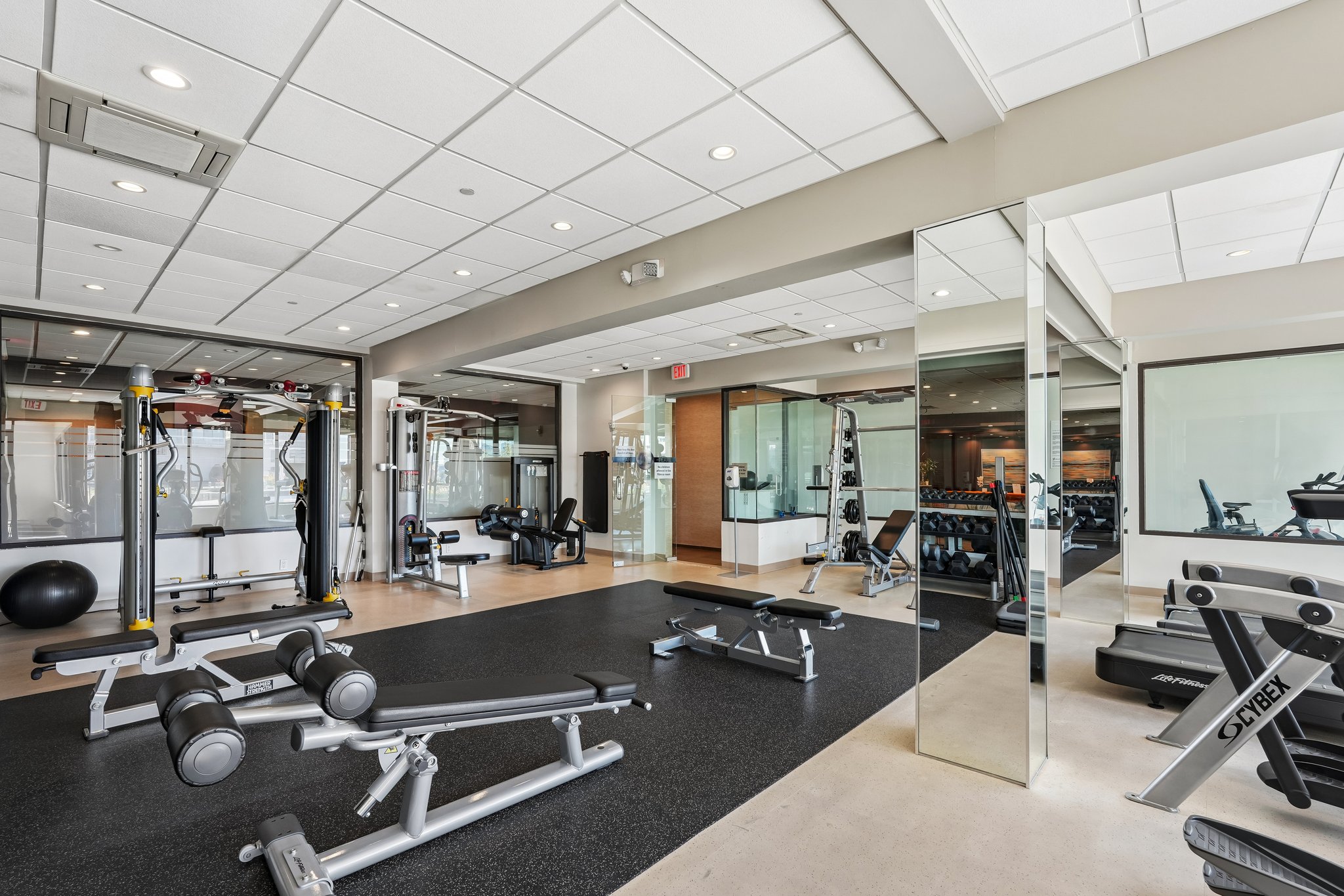 Somerset Ln 209-2110-923.jpg