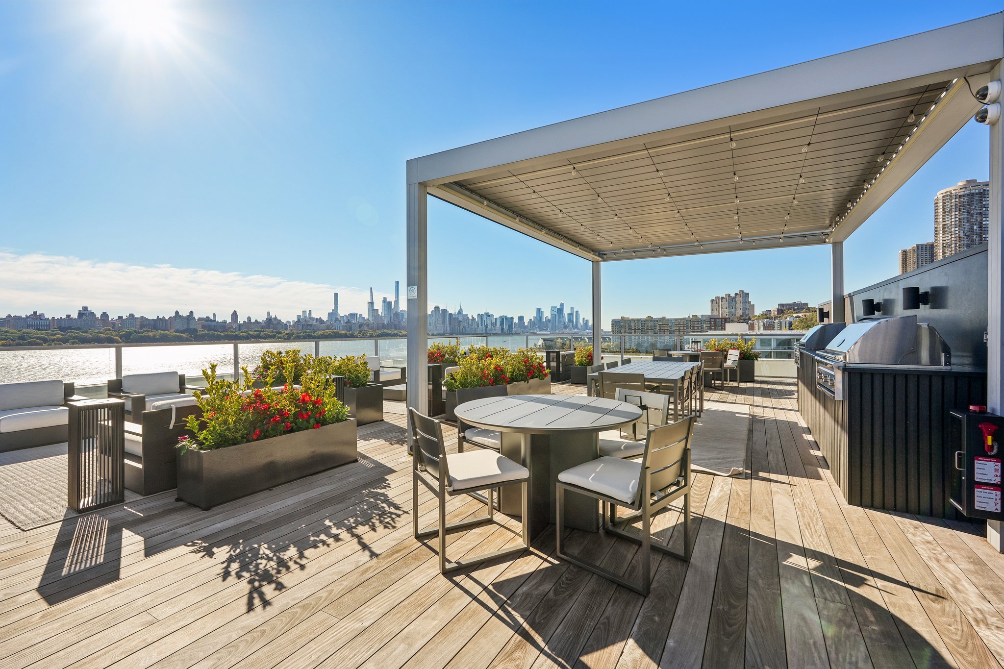 Somerset Ln 209-2110-927.jpg