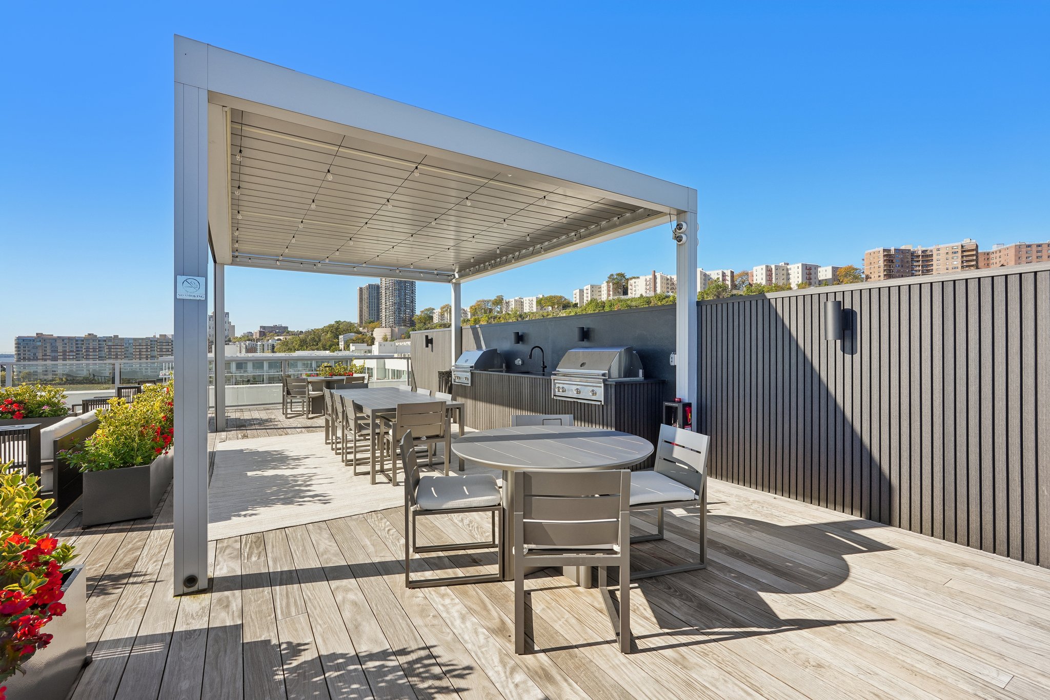 Somerset Ln 209-2110-928.jpg
