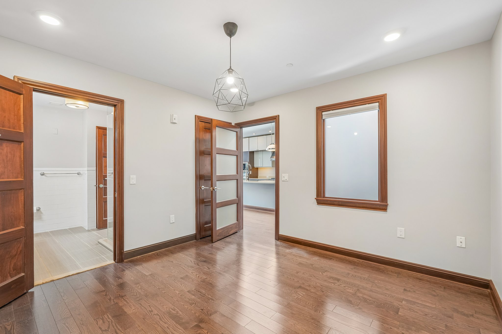 Somerset Ln 209-S2110-020.jpg