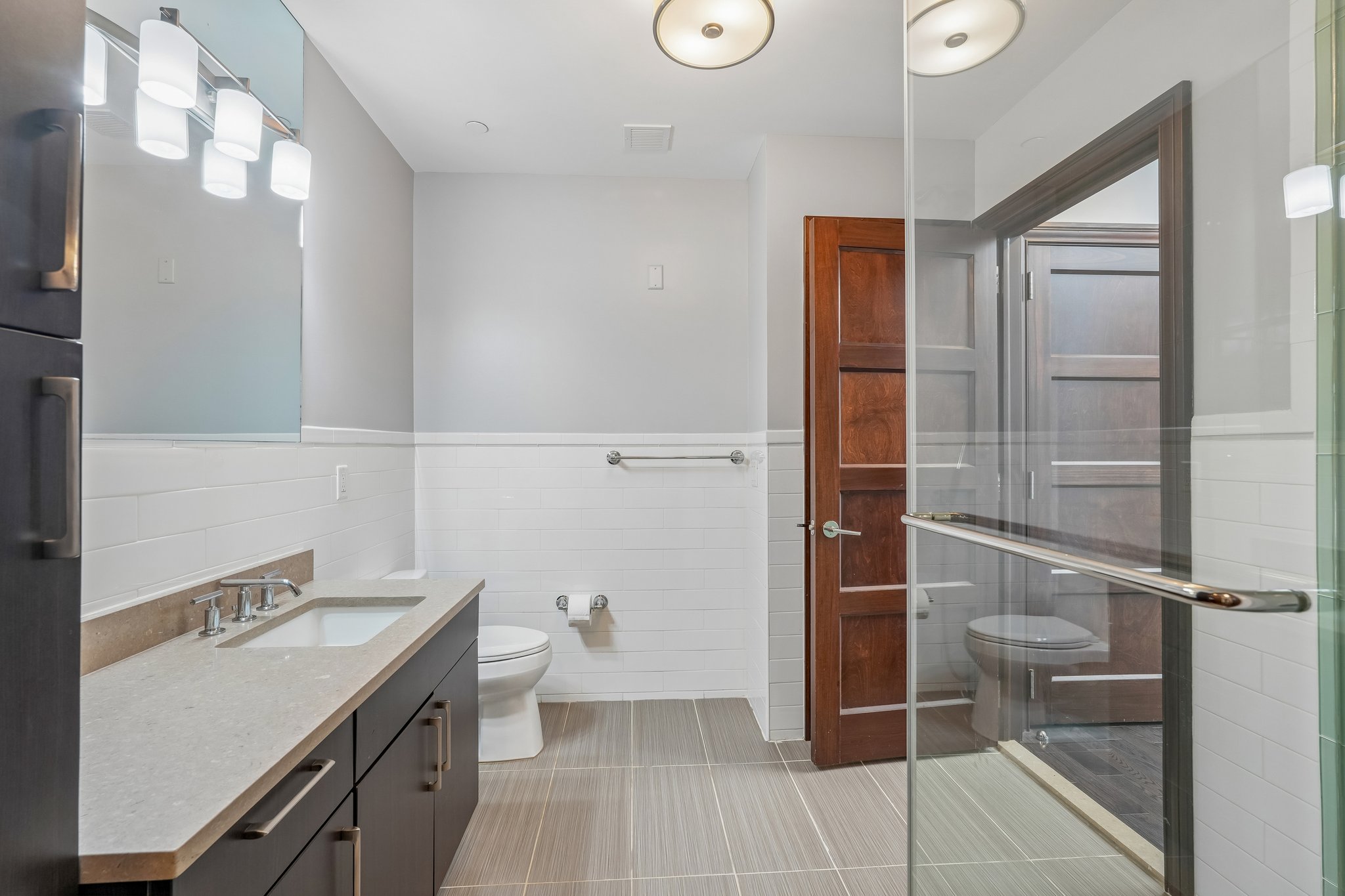 Somerset Ln 209-S2110-022.jpg