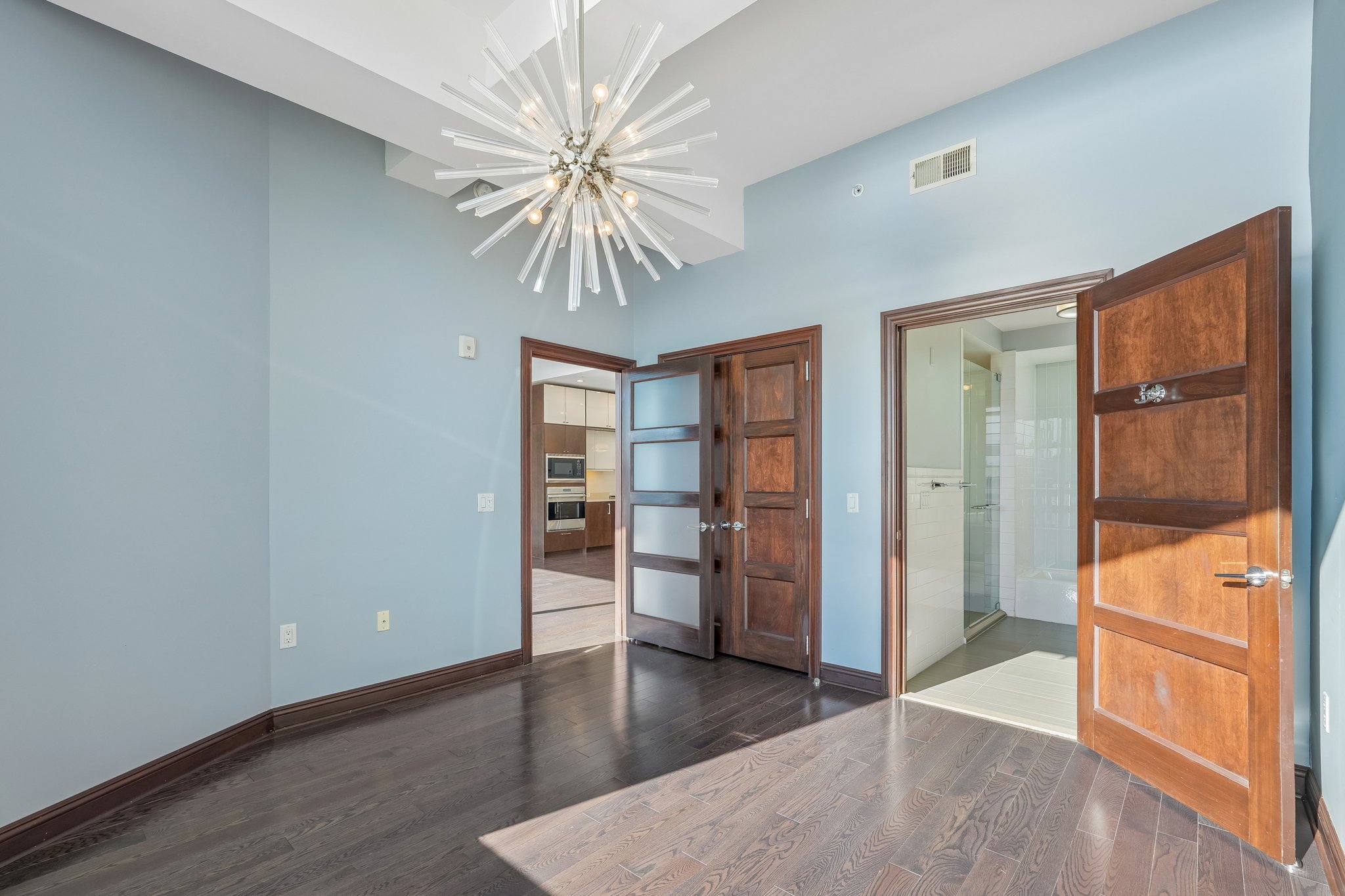 Somerset Ln 209-S2110-026.jpg