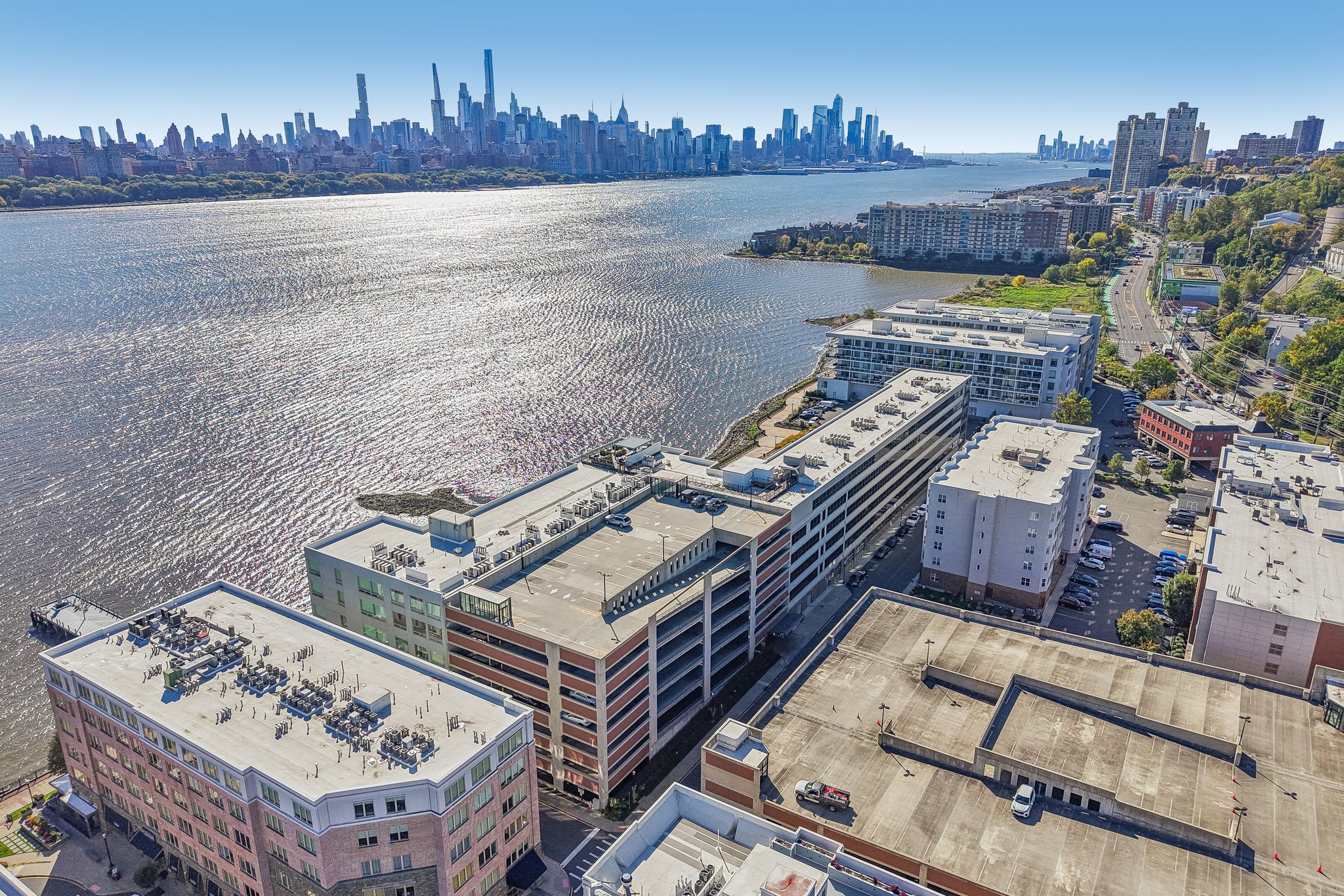 Somerset Ln 209-S2110-049.jpg