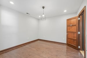 Somerset Ln 209-S2110-018.jpg