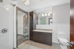 Somerset Ln 209-S2110-023.jpg