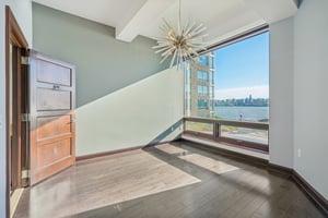 Somerset Ln 209-S2110-029.jpg