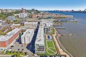 Somerset Ln 209-S2110-045.jpg