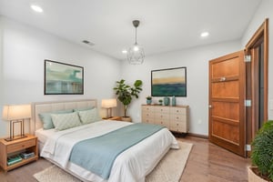 Somerset Ln 209-S2110-018 virtually staged.jpeg