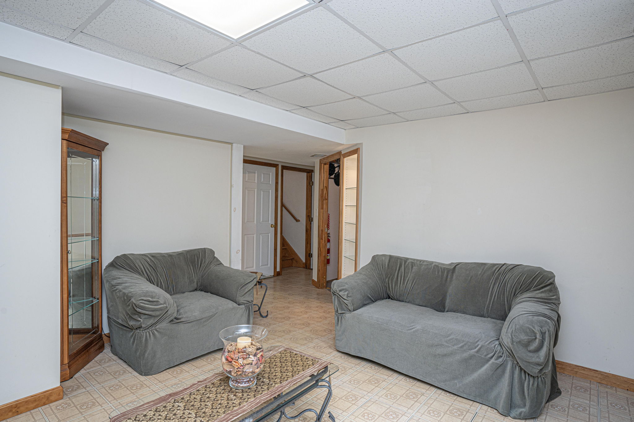  Photo 48