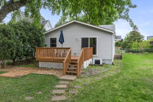  Photo 48