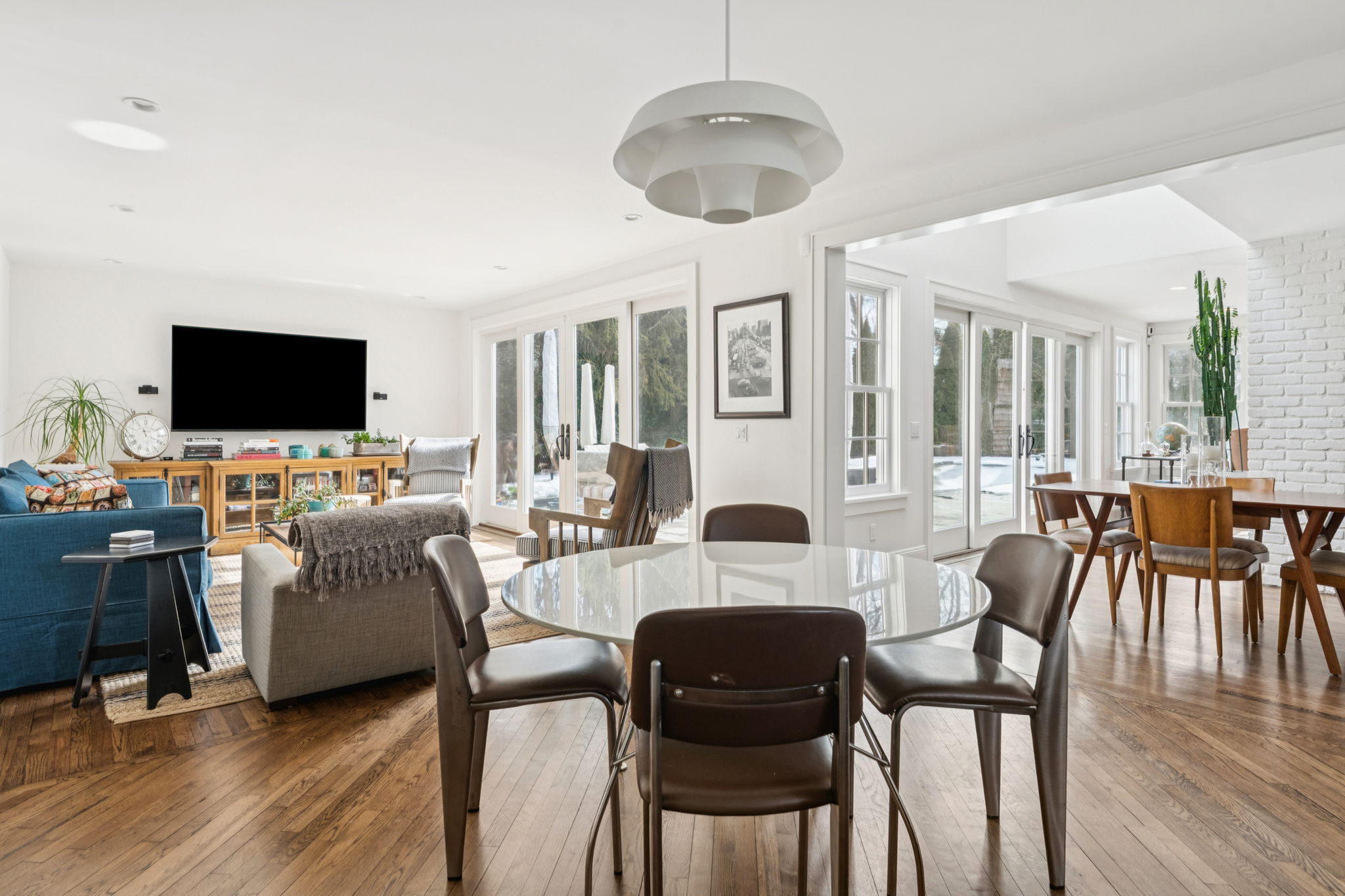 Wallace Ln-L2202-018r