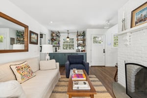 Wallace Ln-L2202-005.jpg