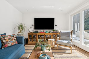 Wallace Ln-L2202-010r