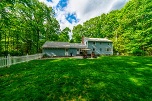  9 Weatherly Rd, Simsbury, CT 06070, US Photo 11