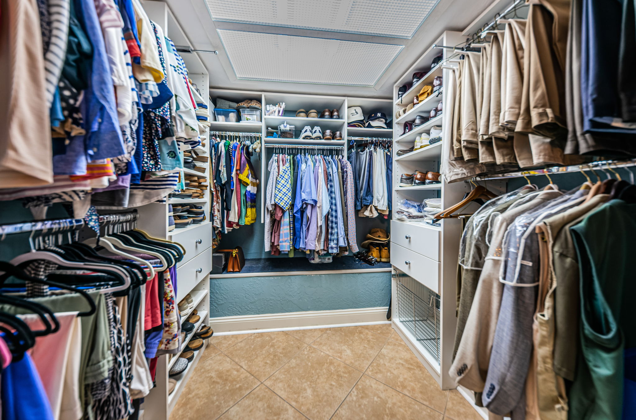 Master Bedroom Walk-in Closet-2