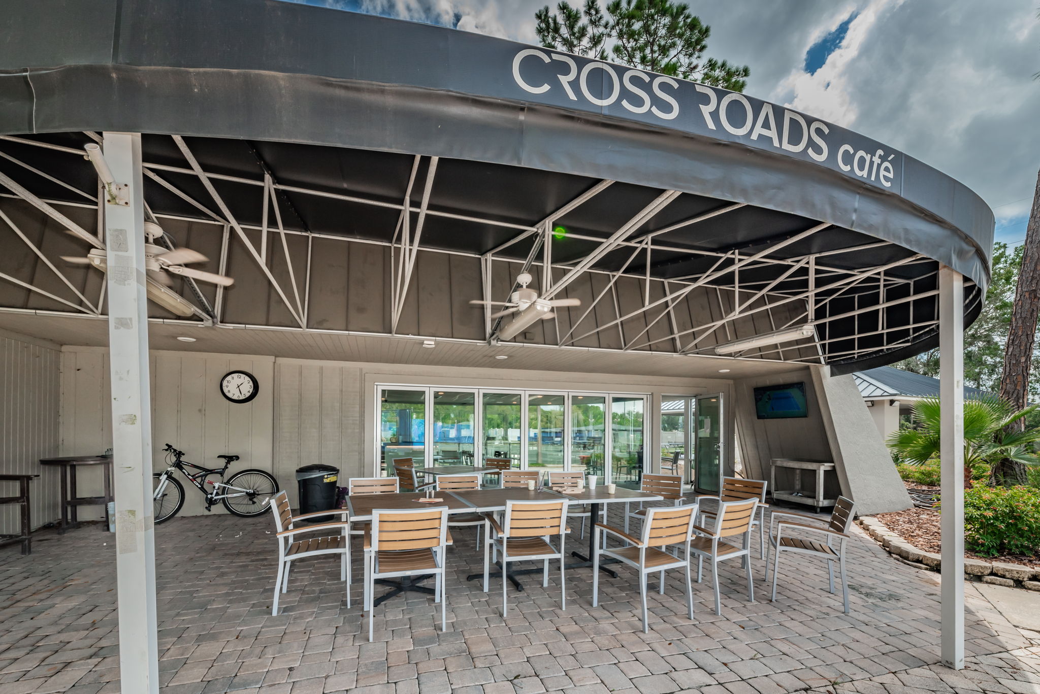 50-East Lake Swim and Tennis Club