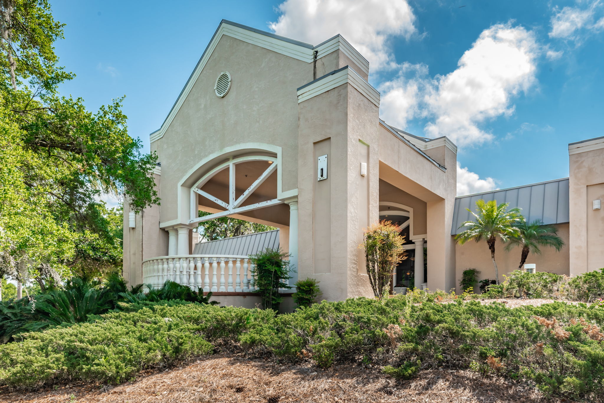 13-East Lake Woodlands2