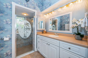 Master Bathroom1b-2