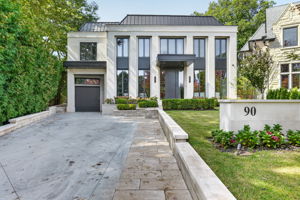 90 Arjay Crescent, Toronto ON