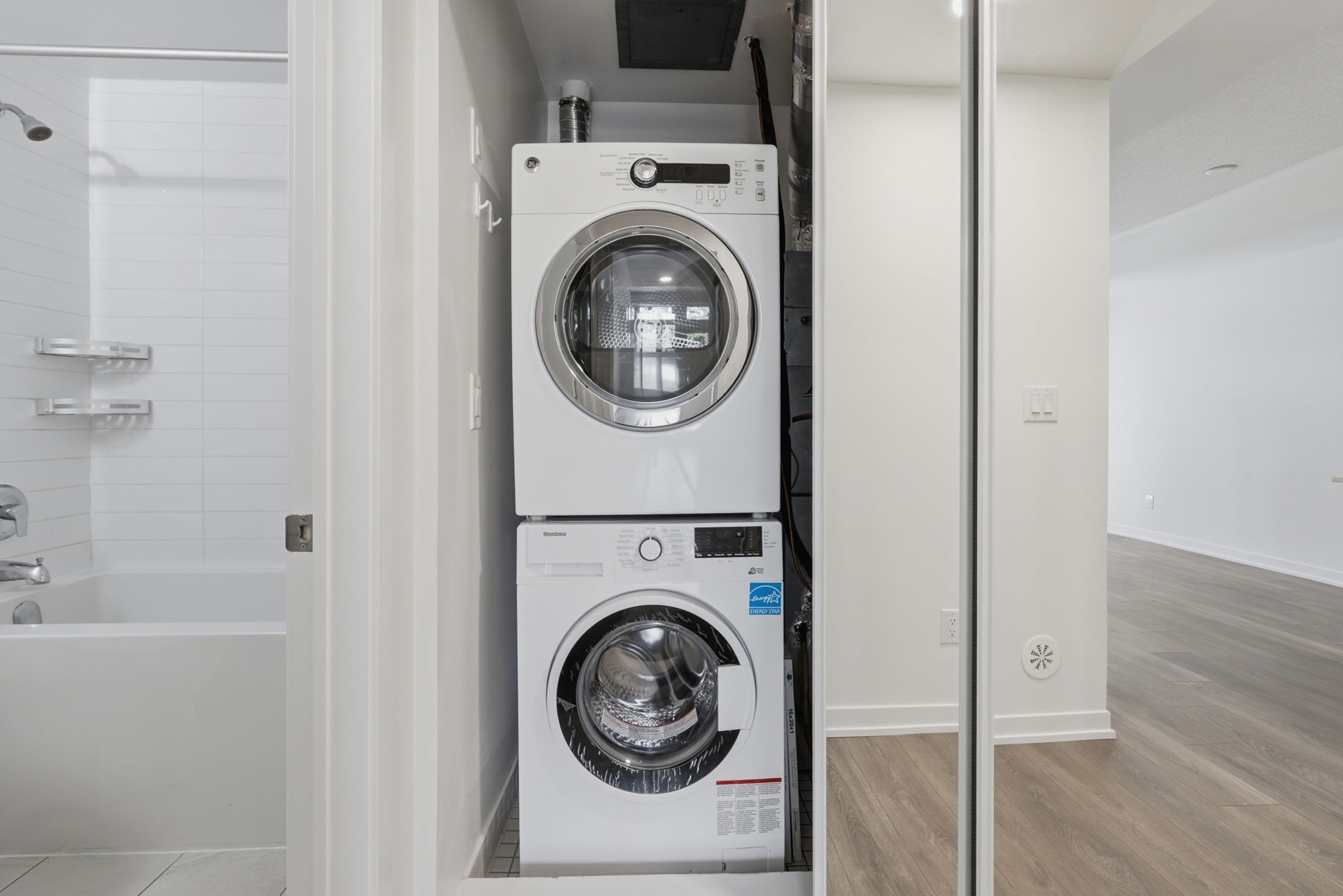Property in Toronto — delivered property photograph 10