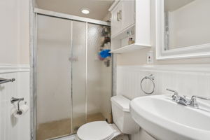 Farrwood Ave Unit 1-L3107-013