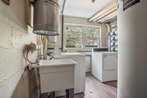 Farrwood Ave Unit 1-L3107-017