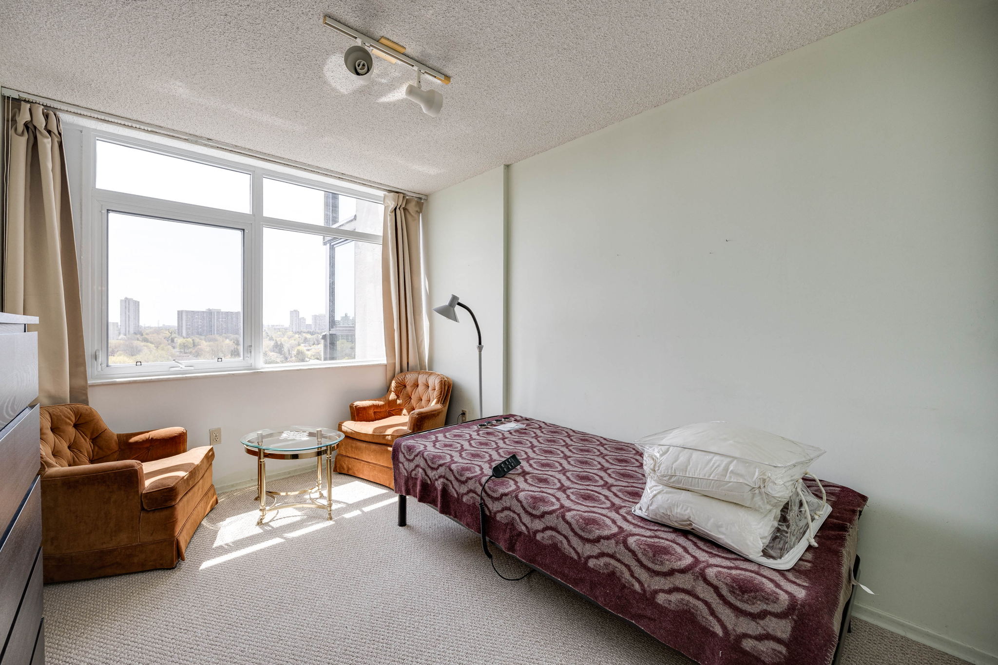 Toronto property showcase — delivered property photograph 19