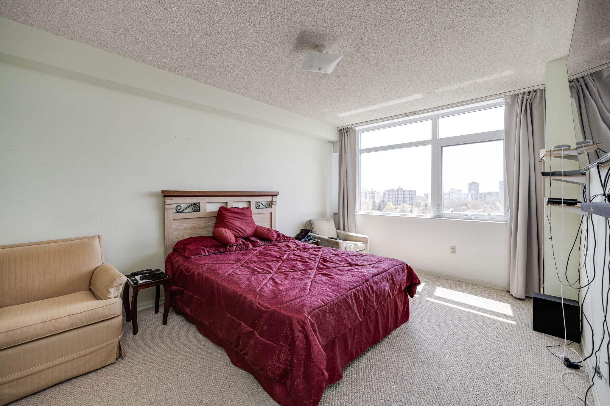 Toronto property showcase — delivered property photograph 22