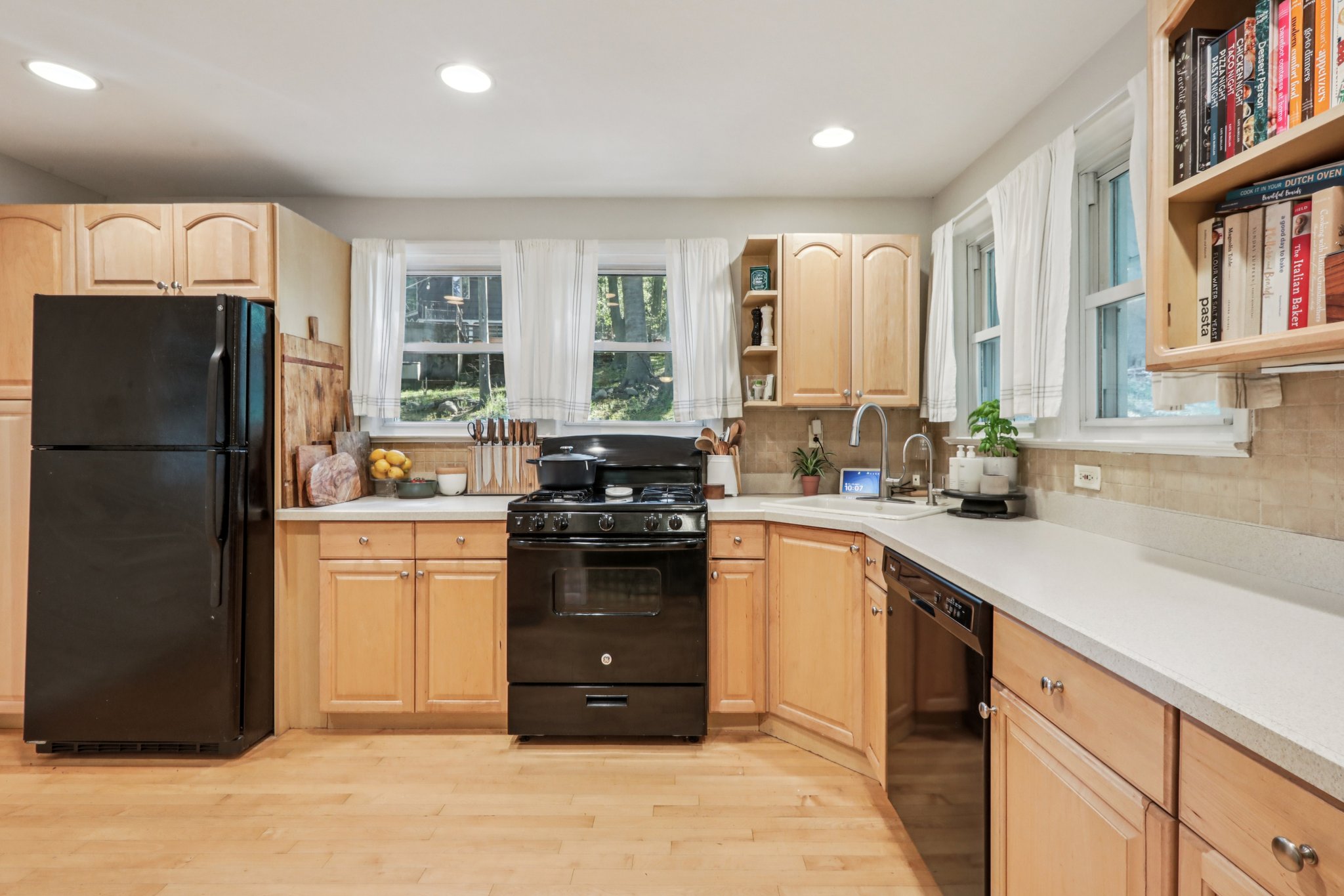 Highland St-S0908-028.jpg