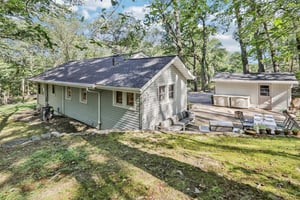 Highland St-S0908-049.jpg