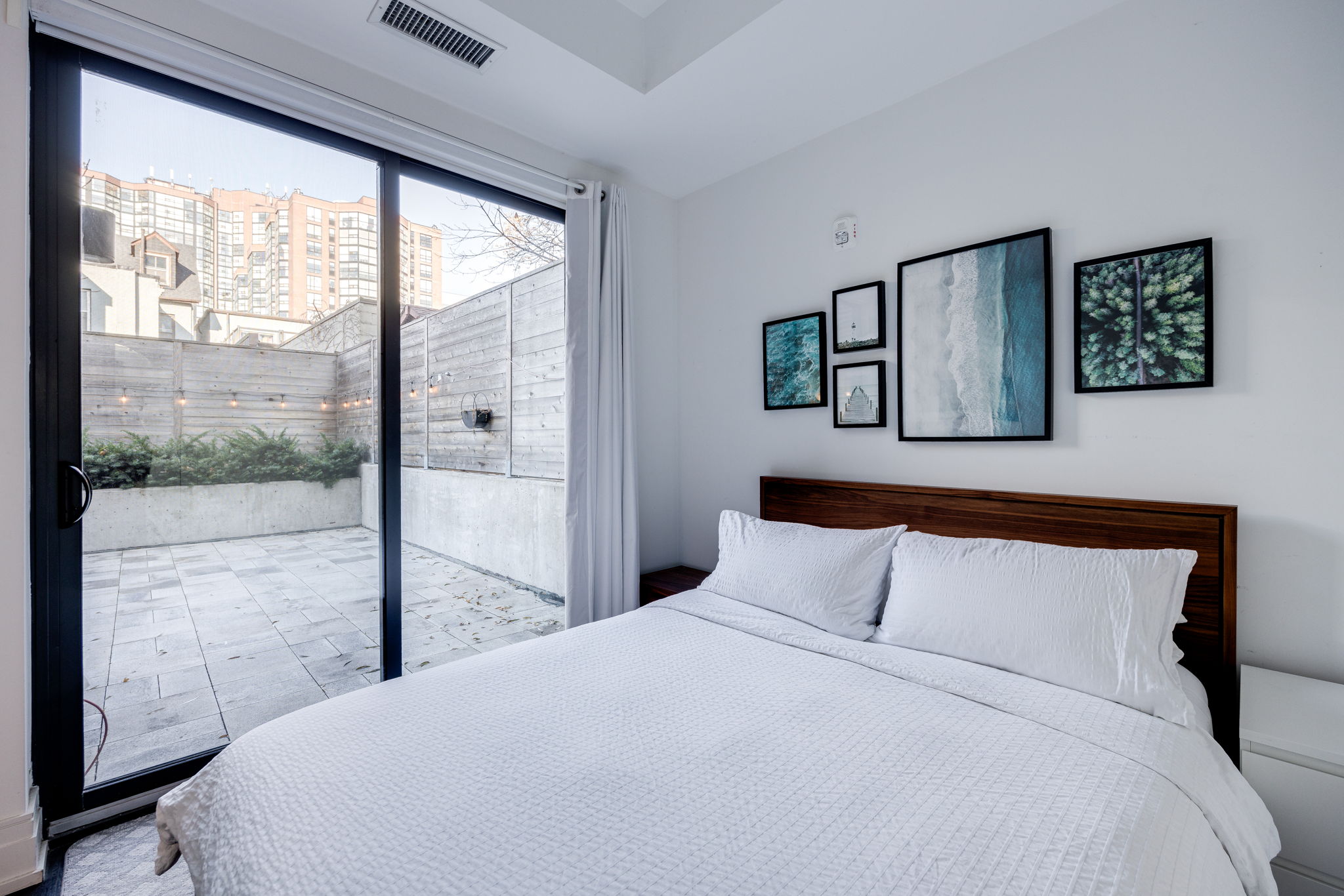 Toronto property showcase — delivered property photograph 21