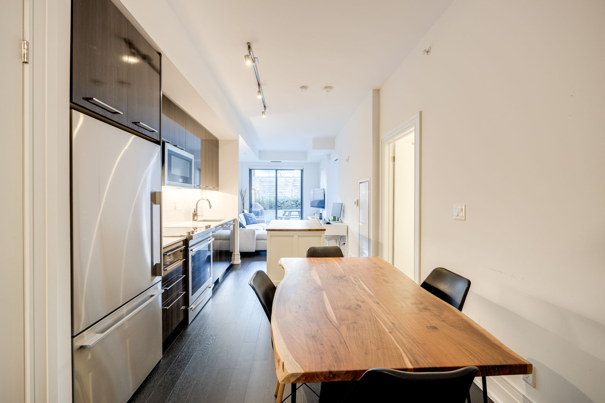 Toronto property showcase — delivered property photograph 8