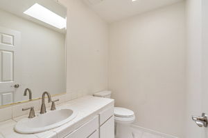  Photo 33