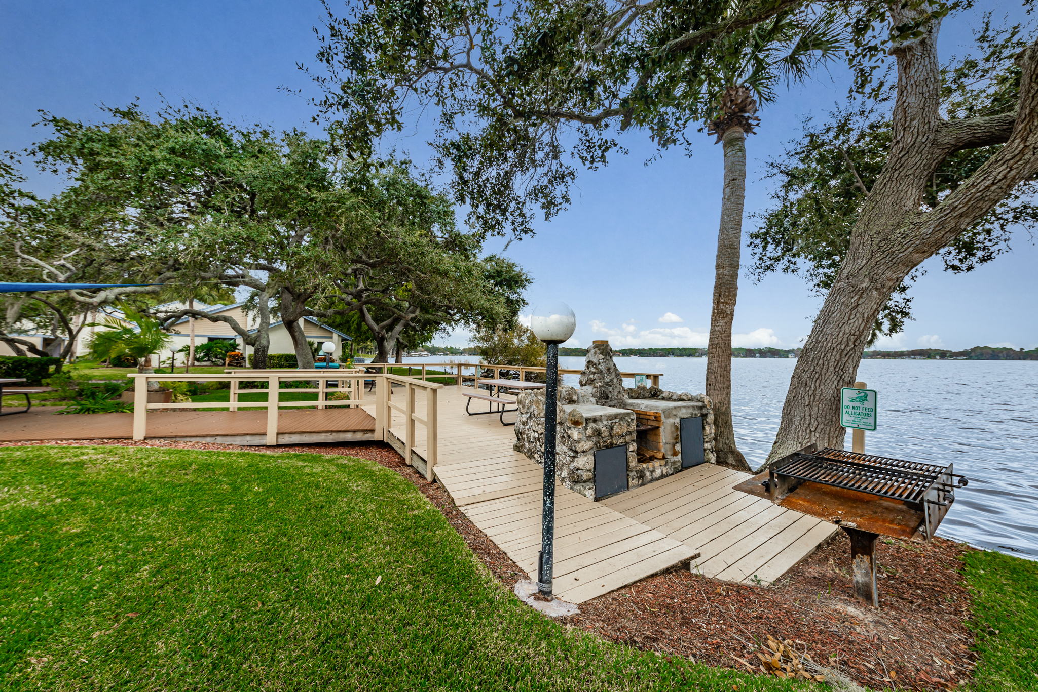 28-Grilling Area