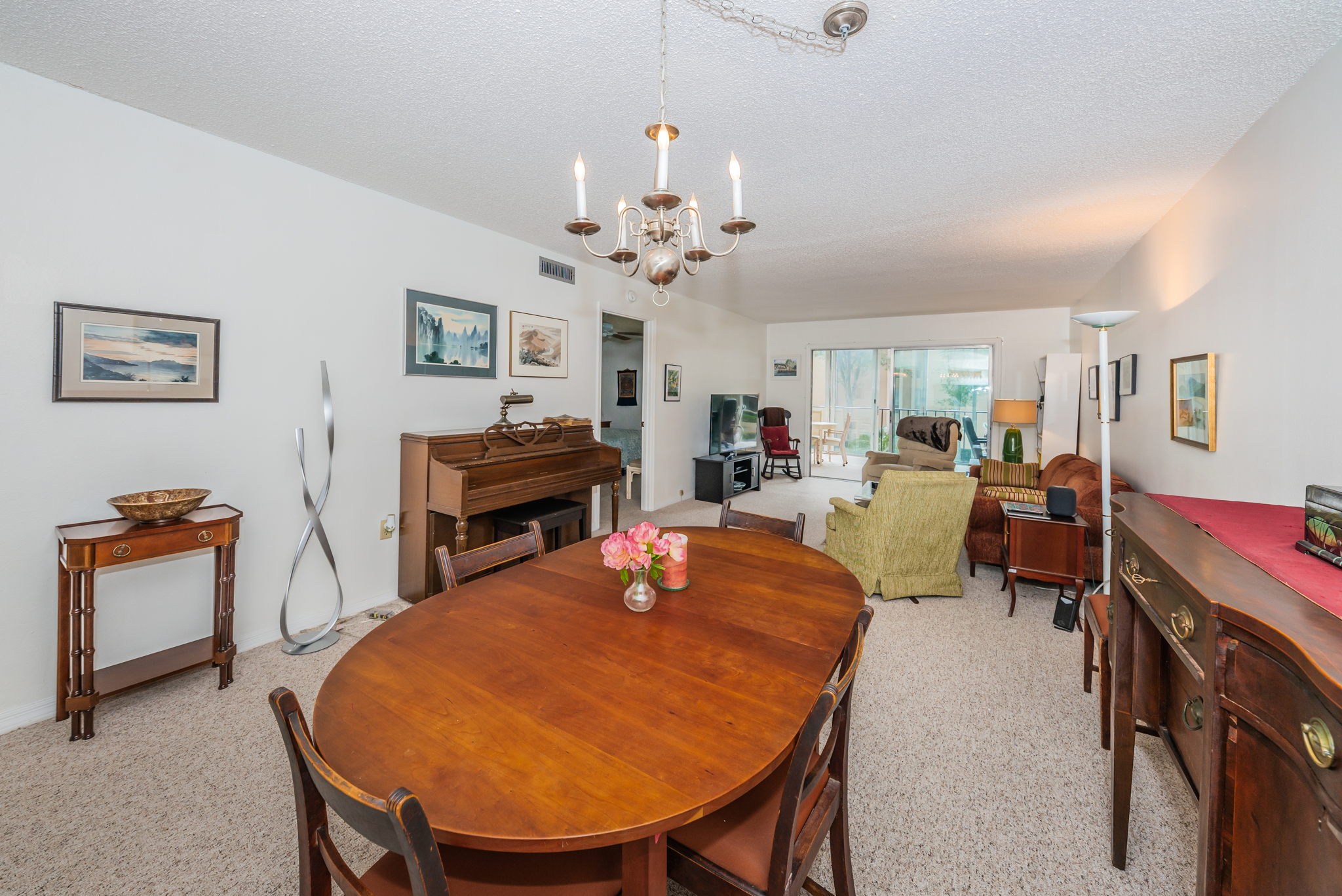 Dining Room2-3