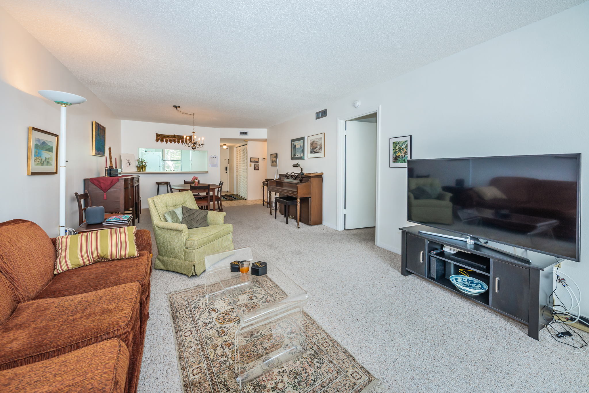 Living Room3-3