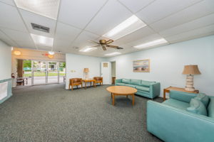 4-Clubhouse