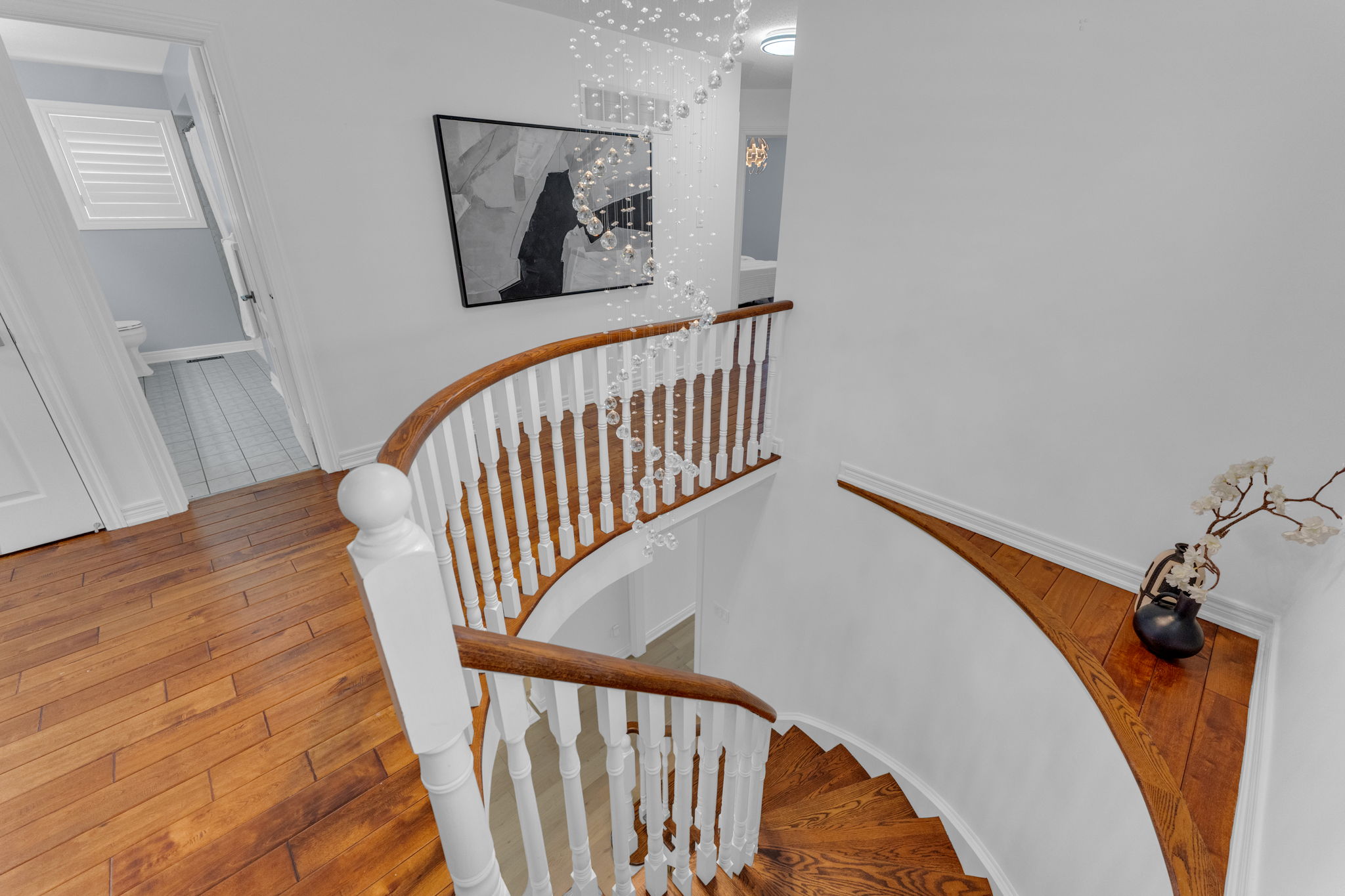  Photo 48