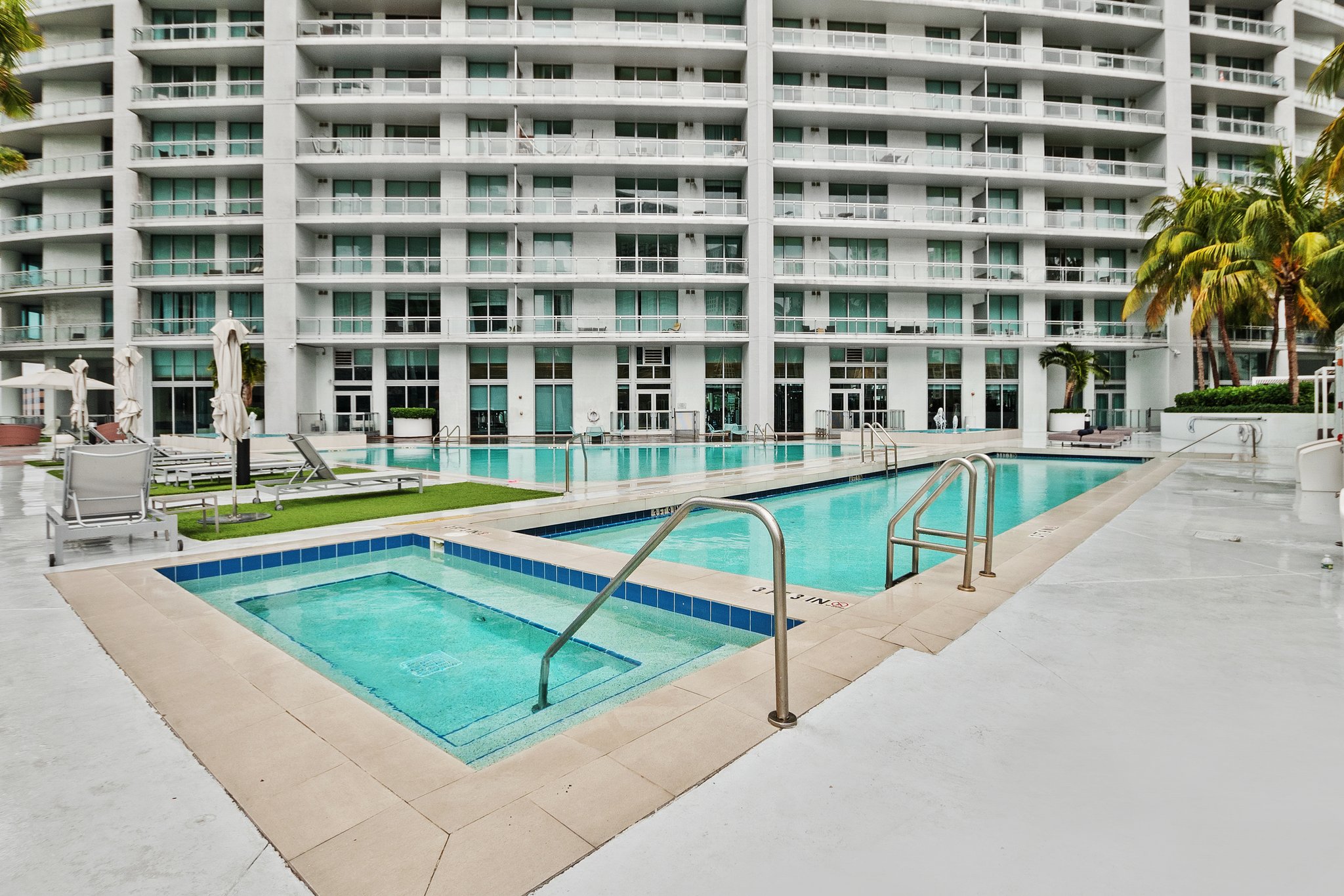 Building - Outdoor Pool