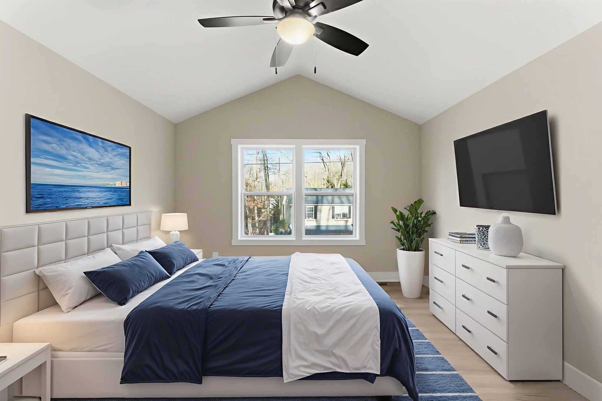 900BunnyLn_024 virtually staged.jpeg