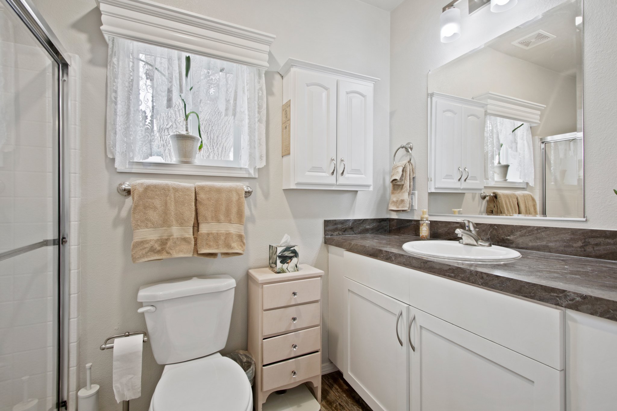 Mountain View Ave 122-022.jpg